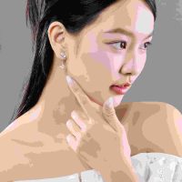 STYLE Bloomie: Bông tai bạc đính đá, vẻ đẹp tinh tế, bền vững theo thời gian