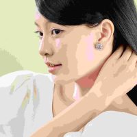 STYLE By PNJ: Bông tai bạc đính đá, khẳng định phong cách sang trọng, quý phái